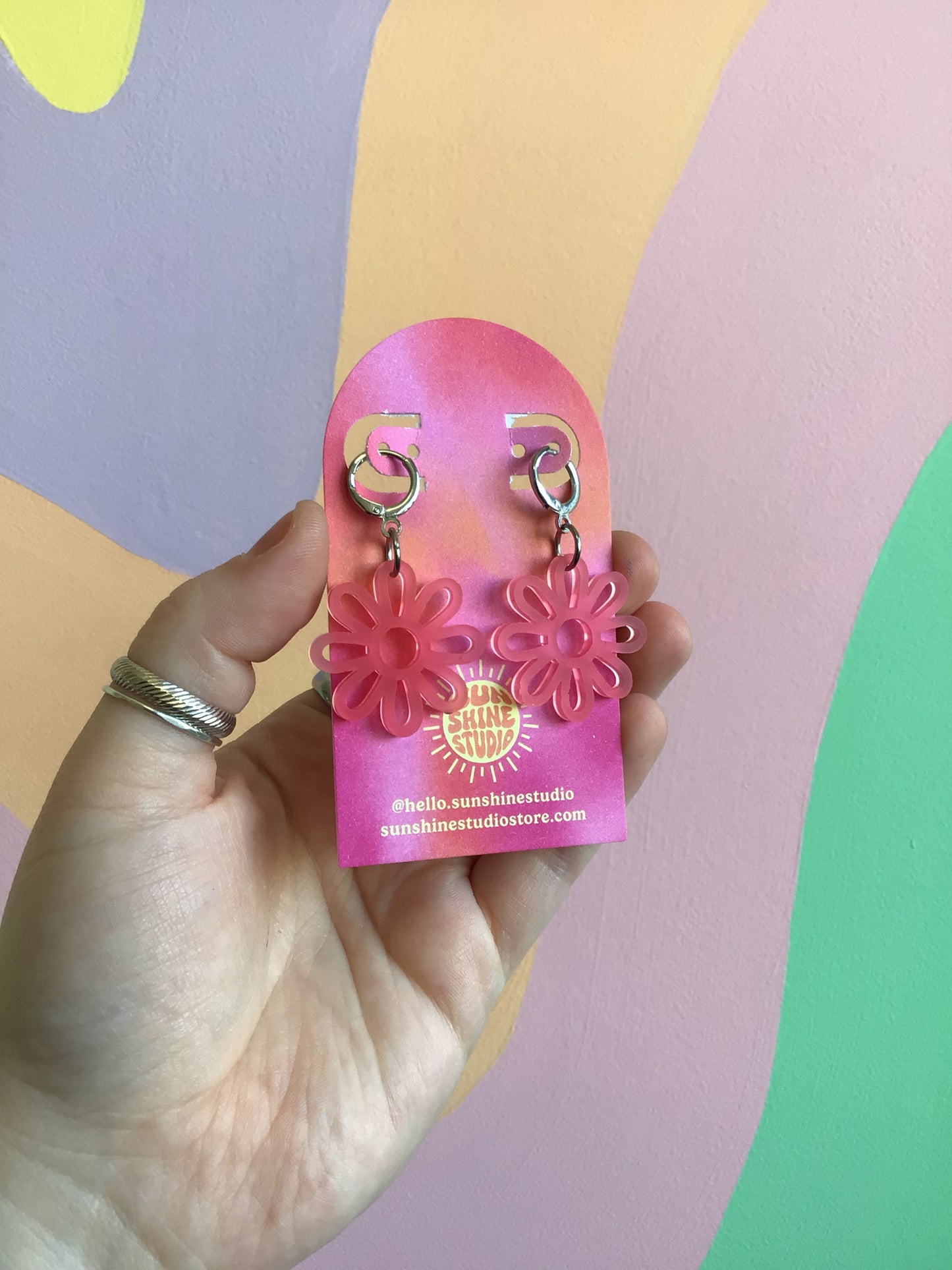 Spring Cutout Daisy Earrings