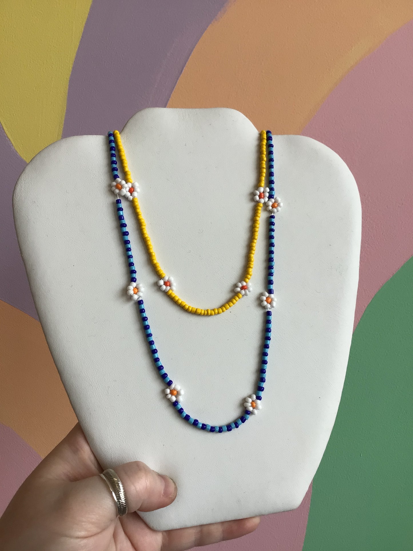 Bright Beaded Daisy Necklace
