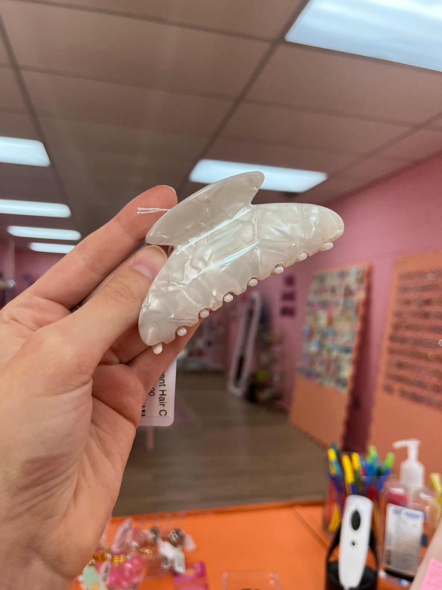 Pearlescent Hair Claws