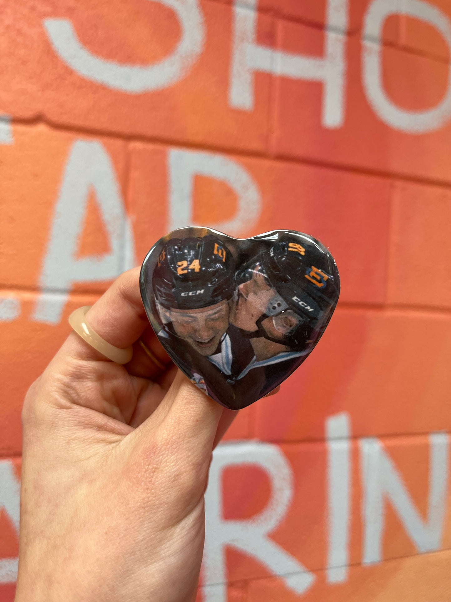 Kisses Heated Rivalry Pin