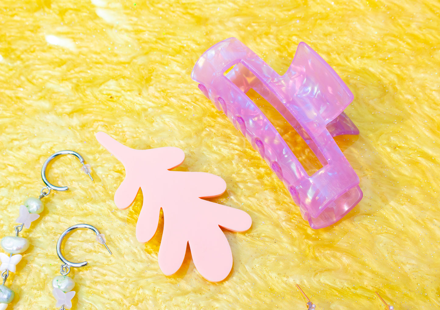 Pearlescent Hair Claws