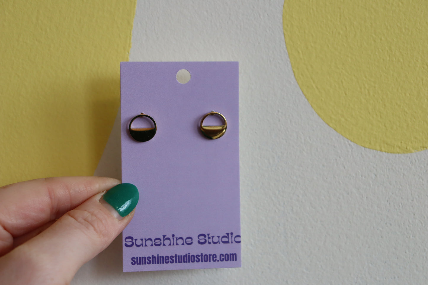 Tiny Half Full Circle