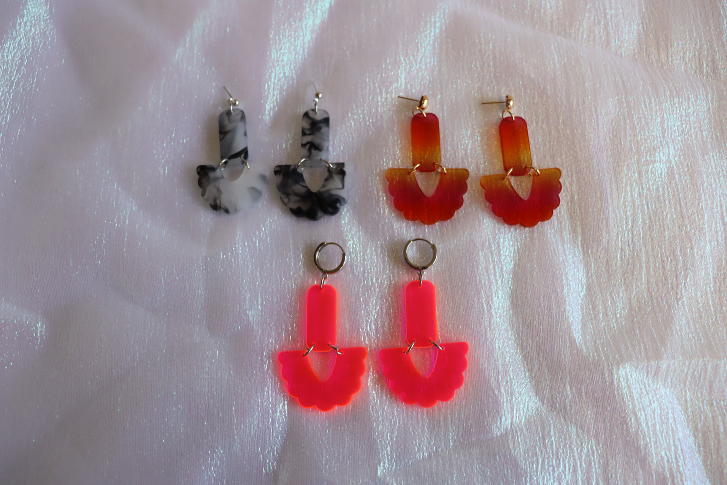 Cutie Scalloped Earrings