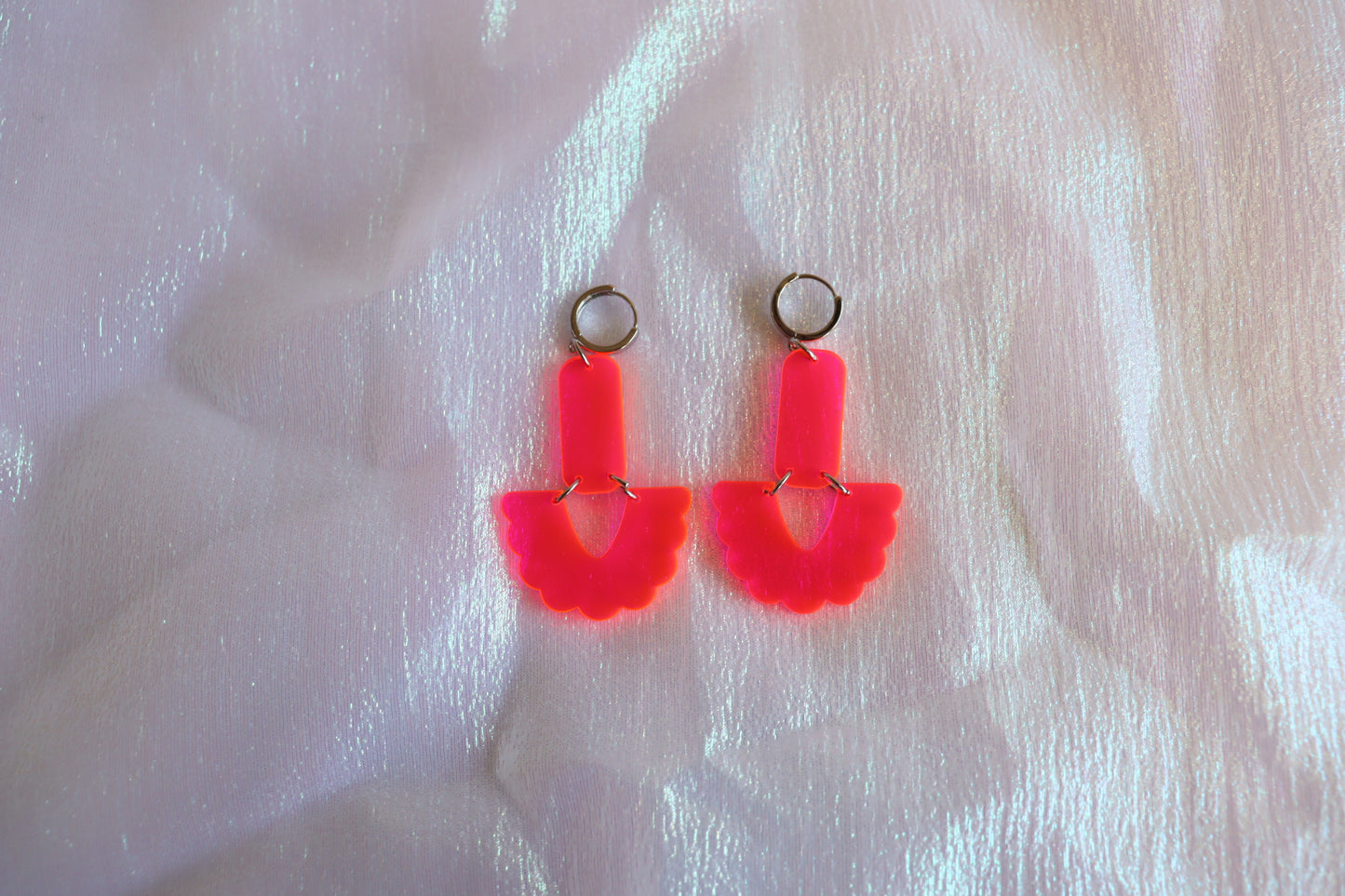 Cutie Scalloped Earrings