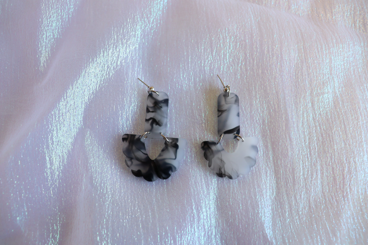 Cutie Scalloped Earrings