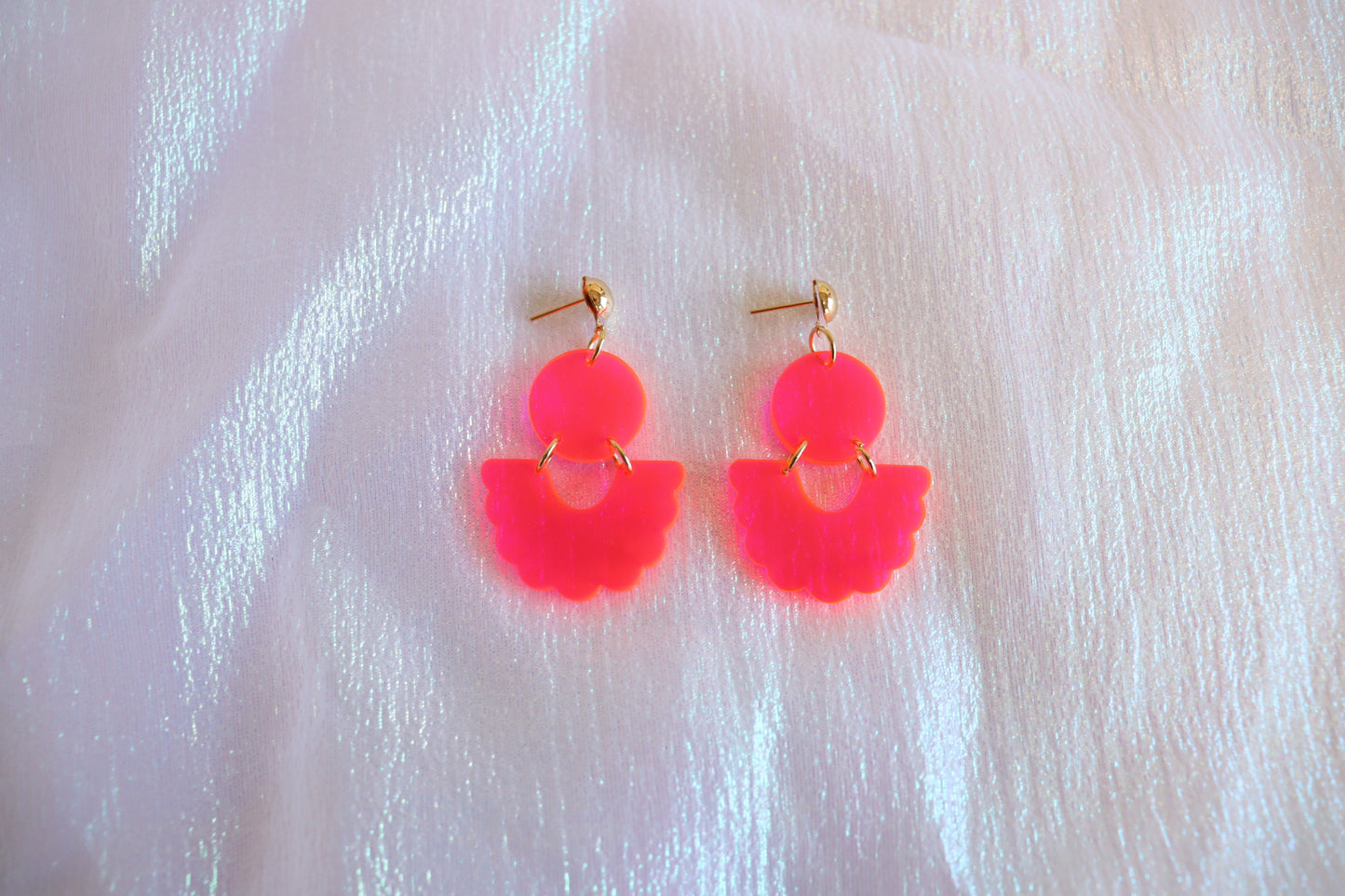 Cutie Scalloped Earrings