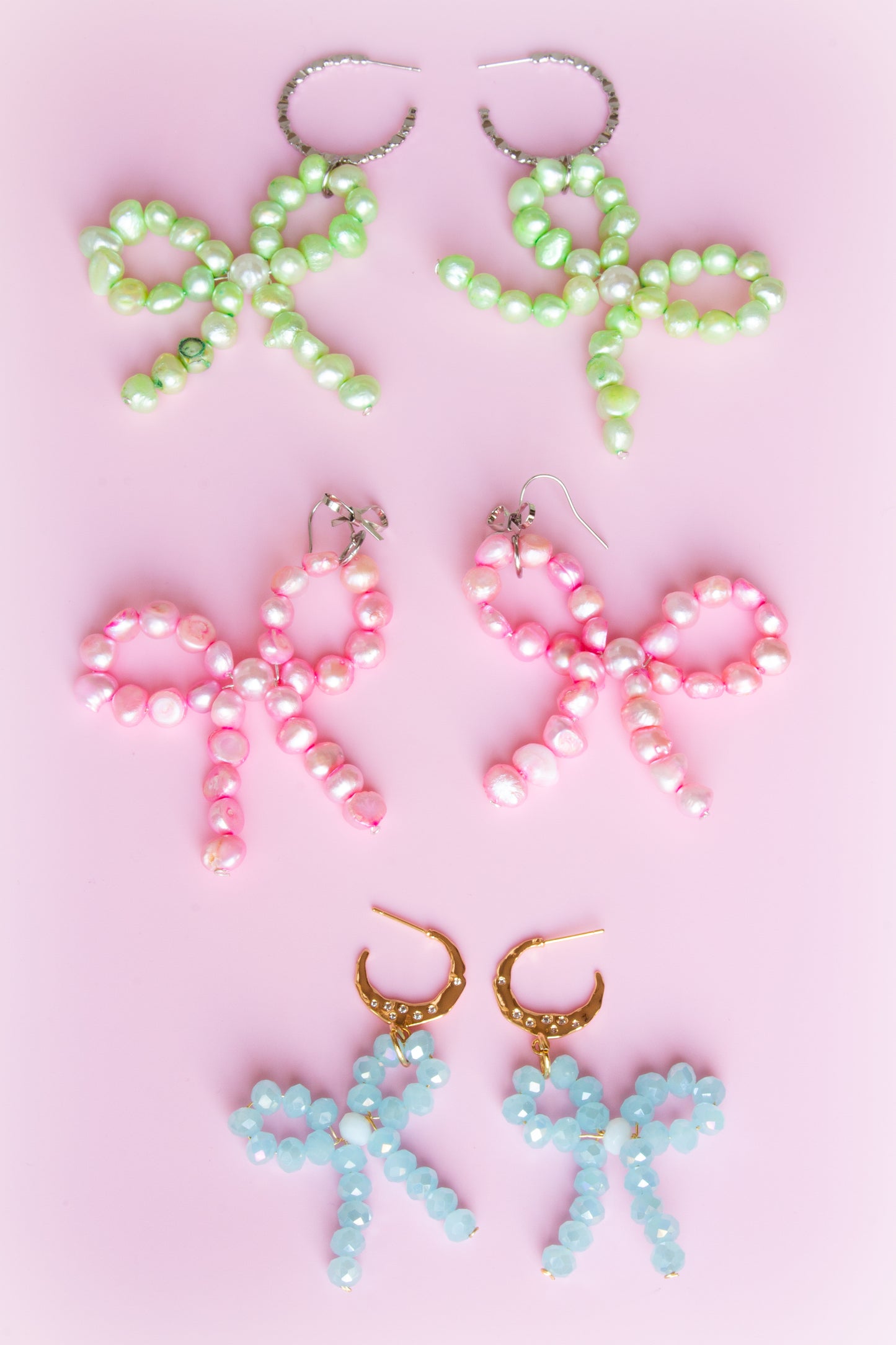 Bows, bows, bows!