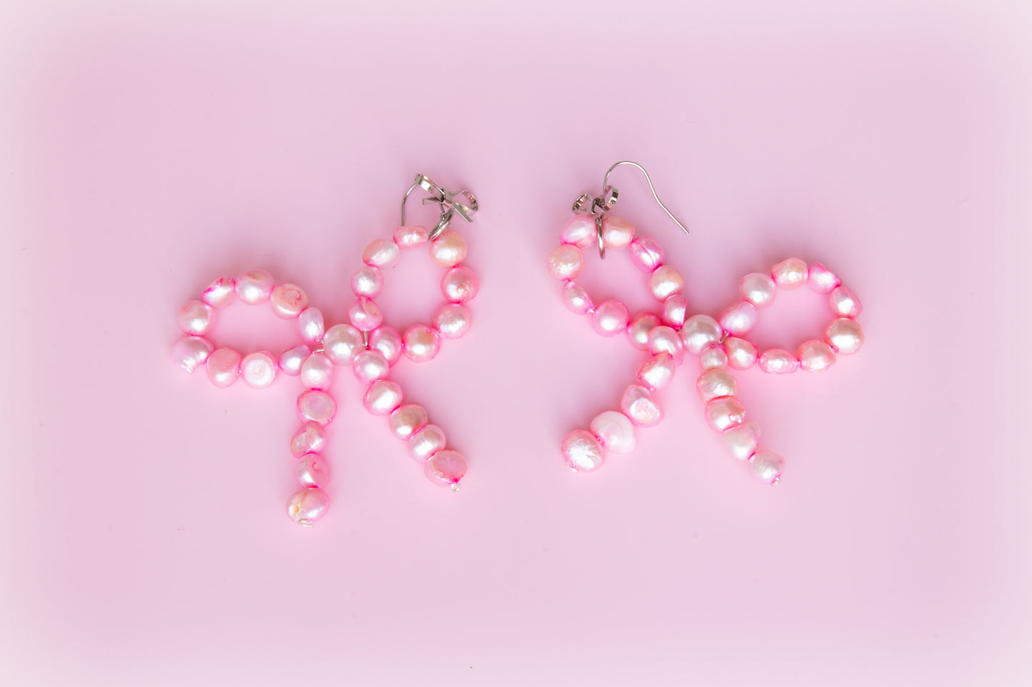 Bows, bows, bows!