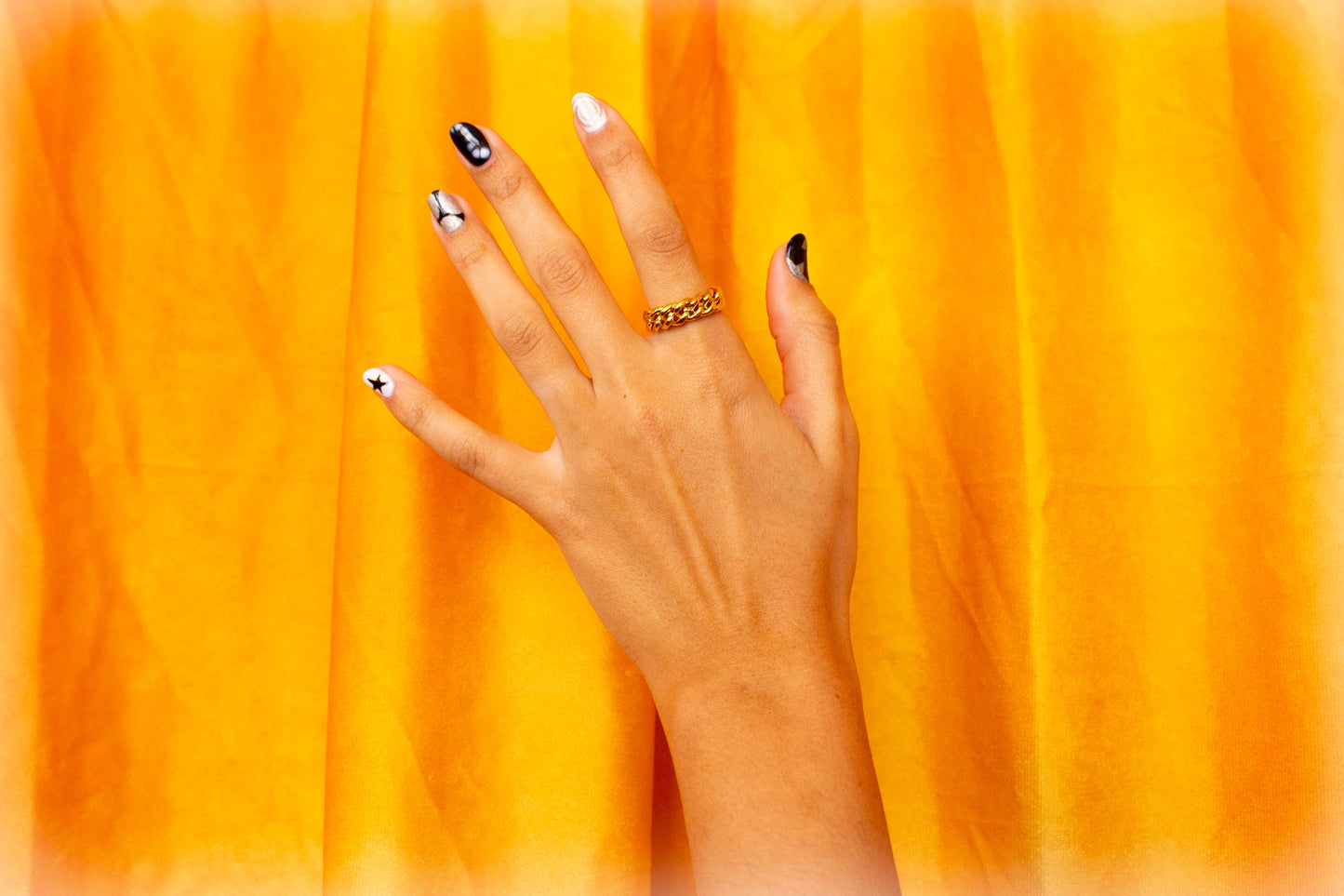 Make the Whole Place Shimmer-Titanium Ring