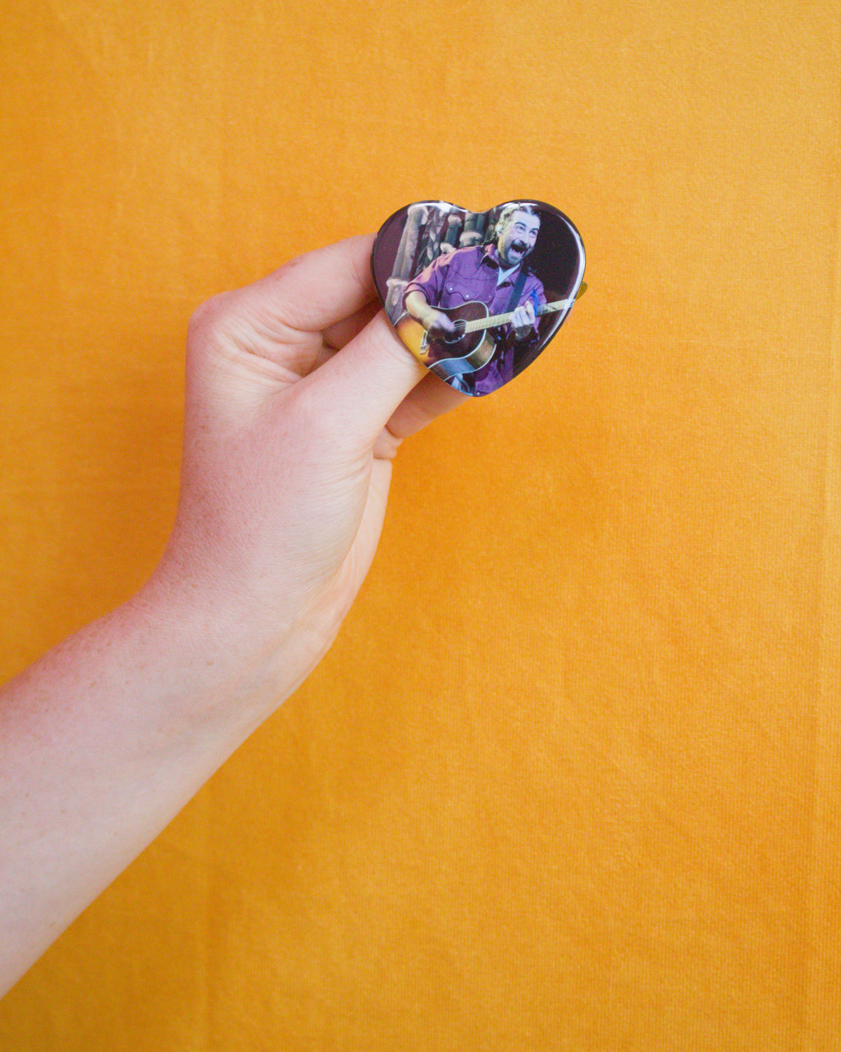 Singing Noah Pin