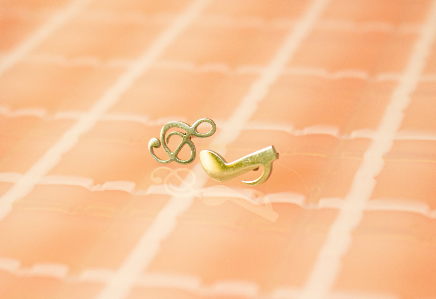 Tiny Stud Music Notes