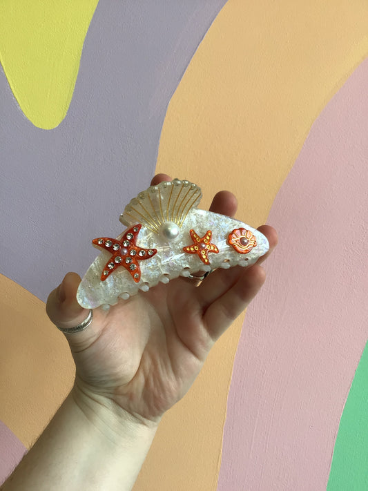 Glitter and Pearls Shell Hair Claws