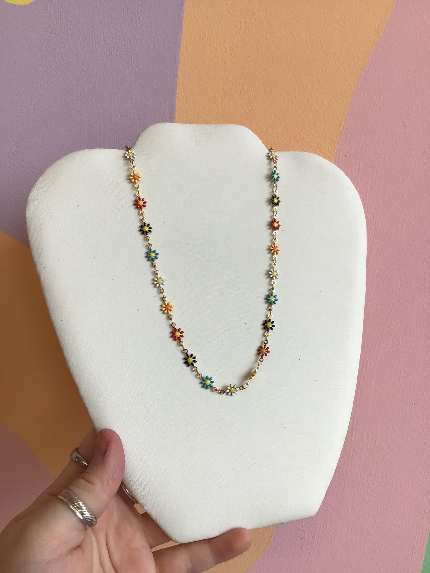 Daisy Chain Titanium Necklace