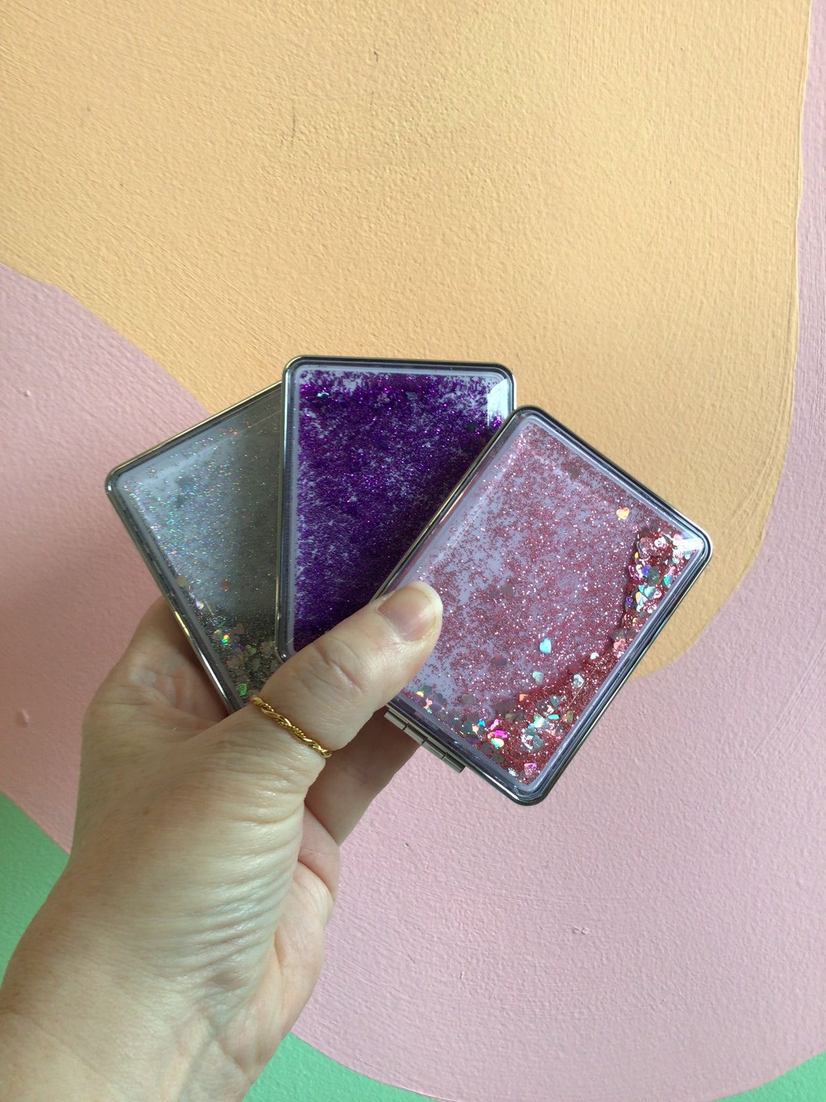 Falling Hearts Rectangle Compact