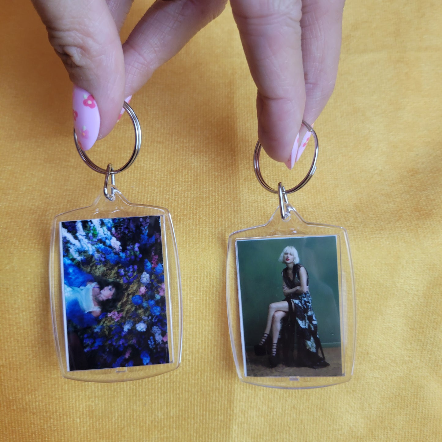 Dreamy Taylor 2-Sided Keychain