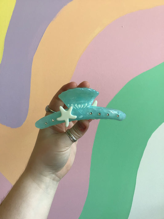 Blue Crush Shell Hair Claws