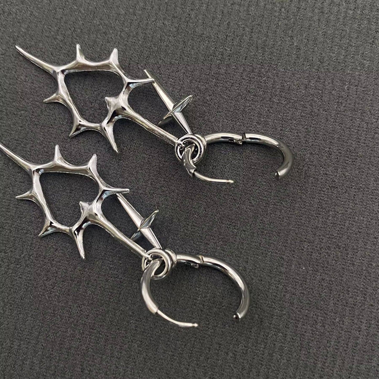 Gothic Silver Tone Thorns Hollow Heart Huggie Earrings - GT