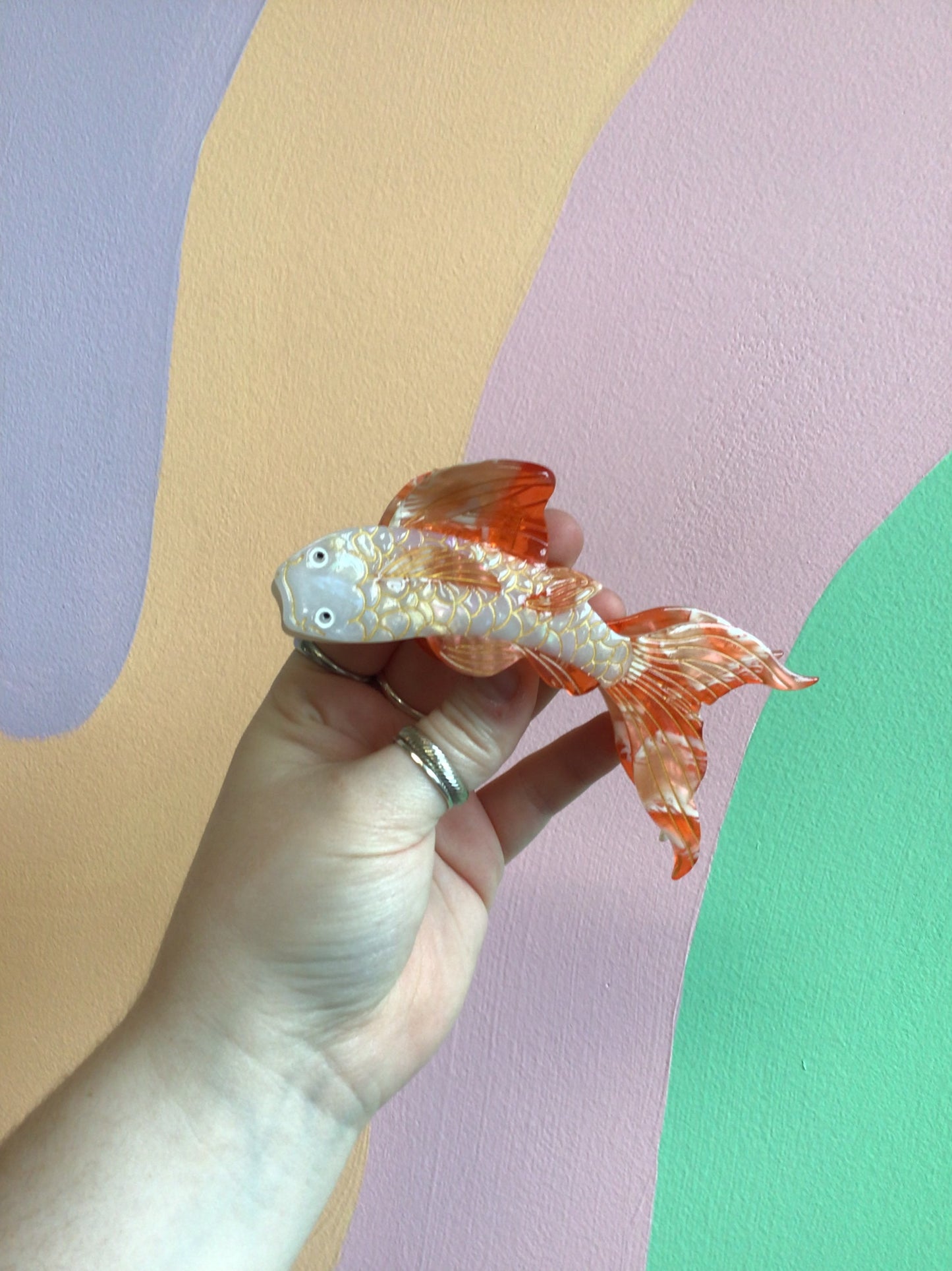 Koi Hair Claw