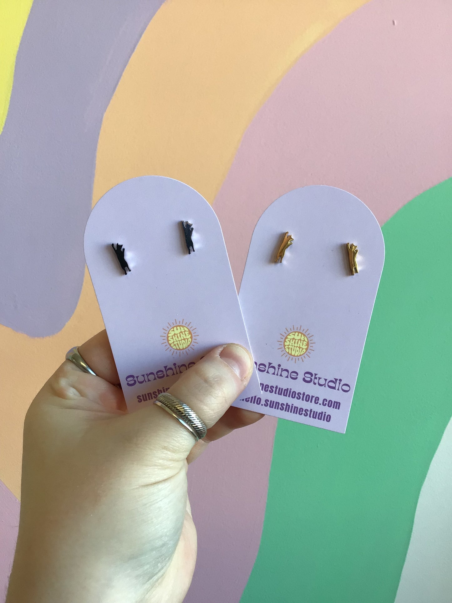 Tiny “Big Stretch” Cat