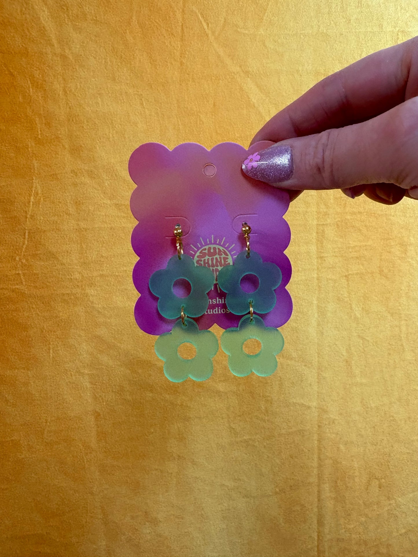 Retro Flower (Green Sea Glass)