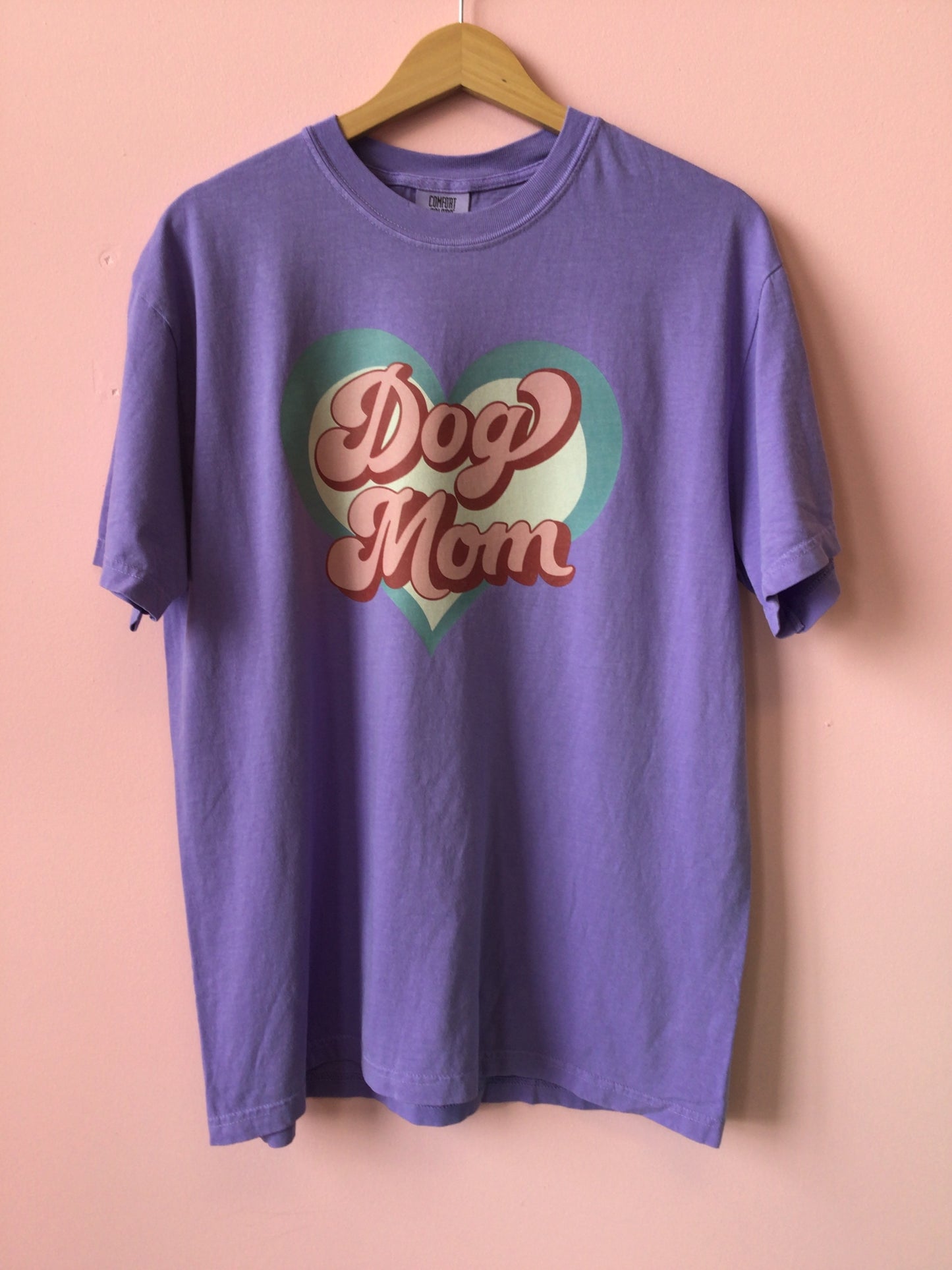 "Dog Mom" Heart Shirt