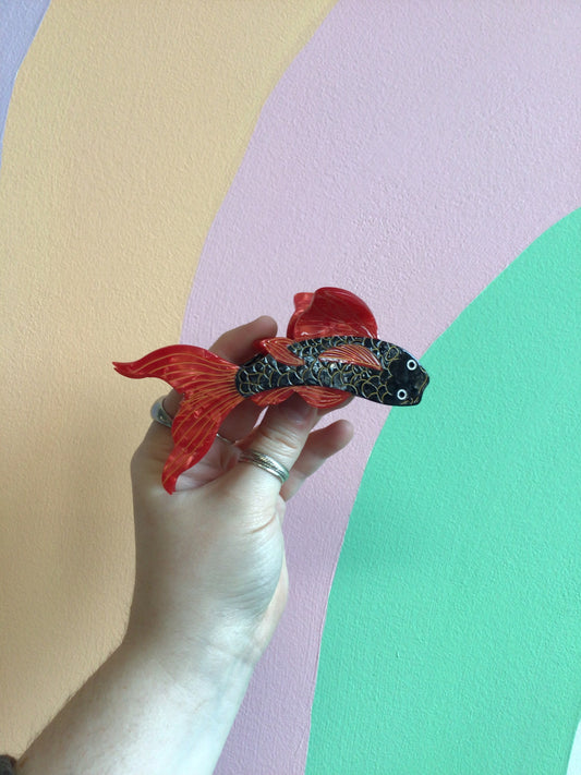Koi Hair Claw