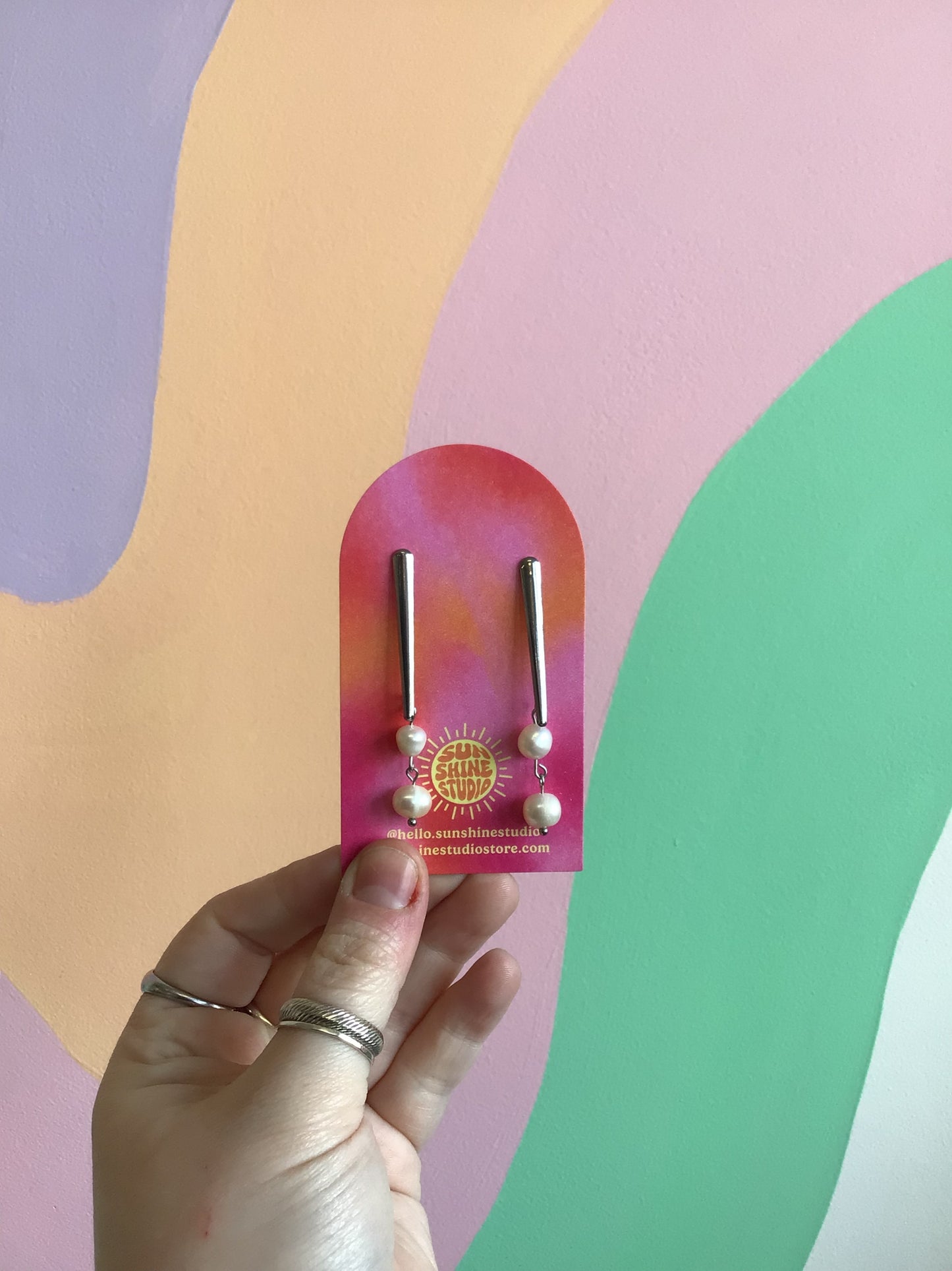 The Girls With The Pearl Earrings