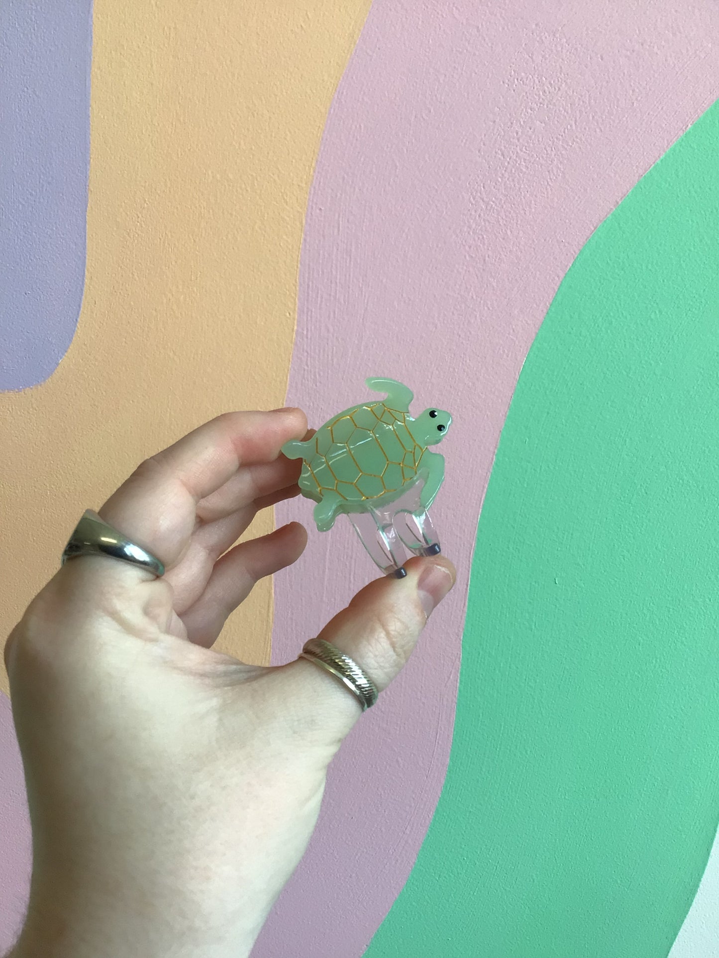 Tiny Turtle Hair Claw