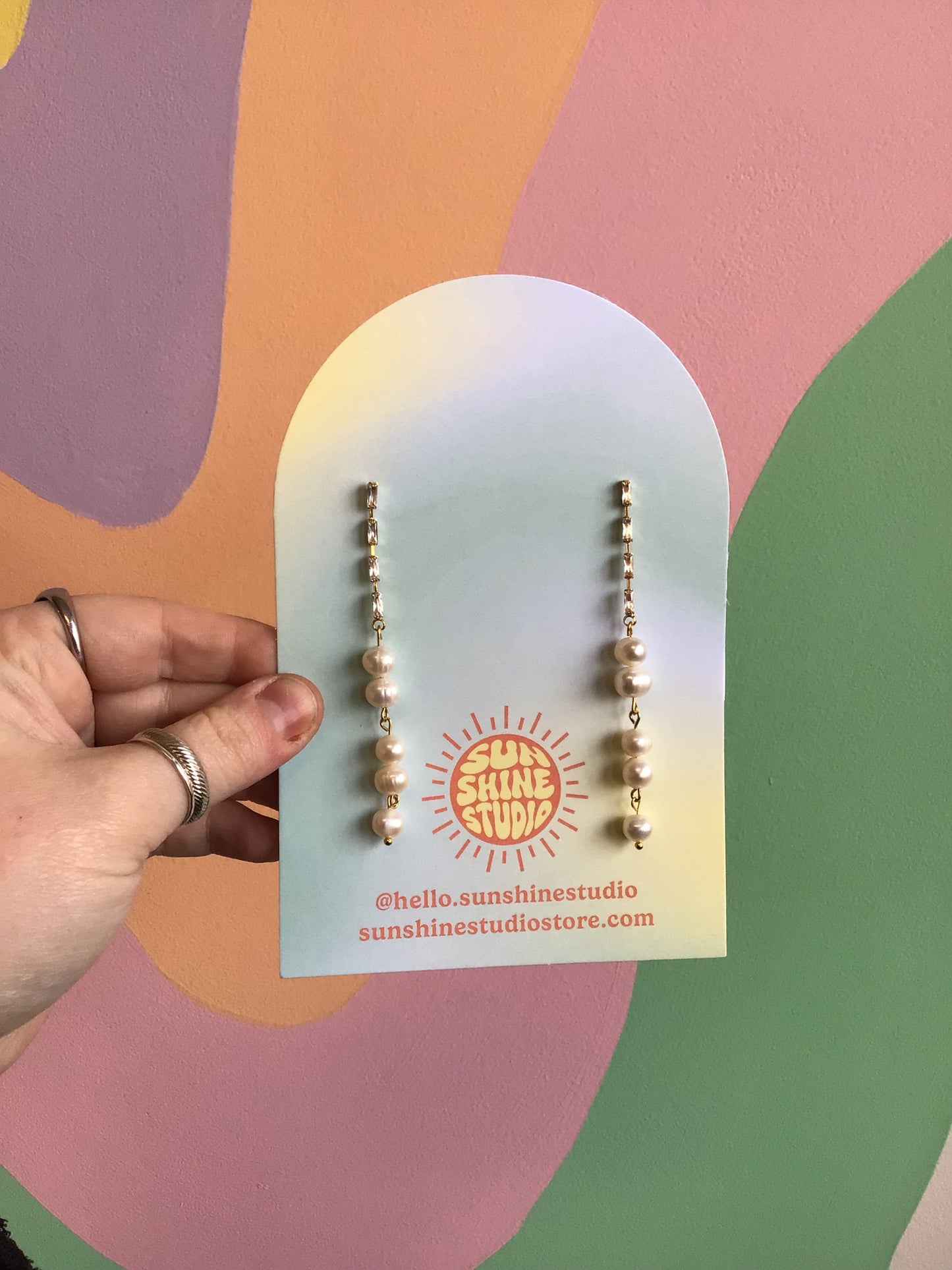 The Girls With The Pearl Earrings