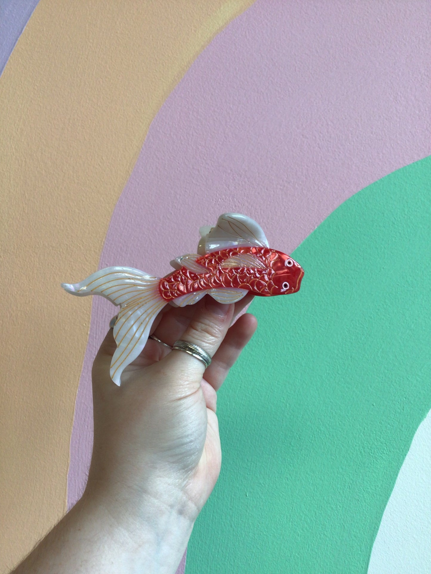 Koi Hair Claw