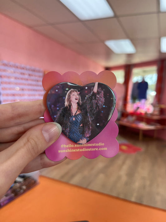 Taylor on Stage Pin