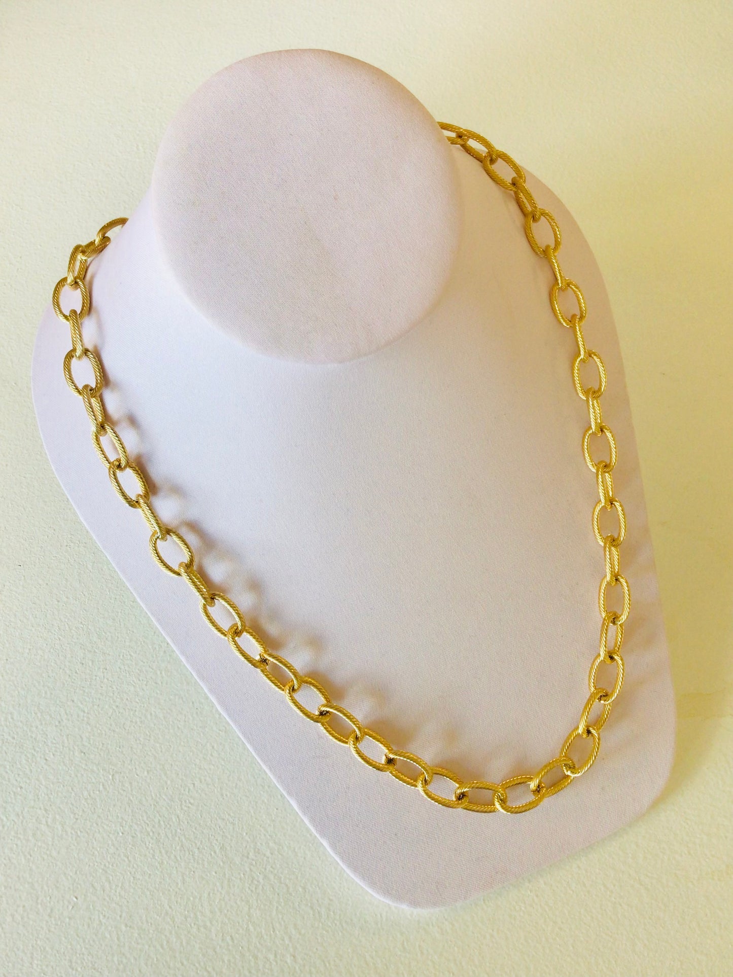 Textured Chain Link Titanium Necklace