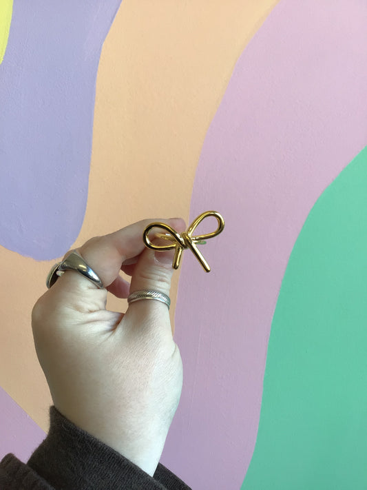 Knotted Bow Titanium Ring