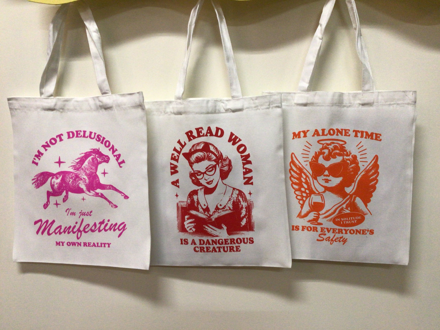New Graphic Totes