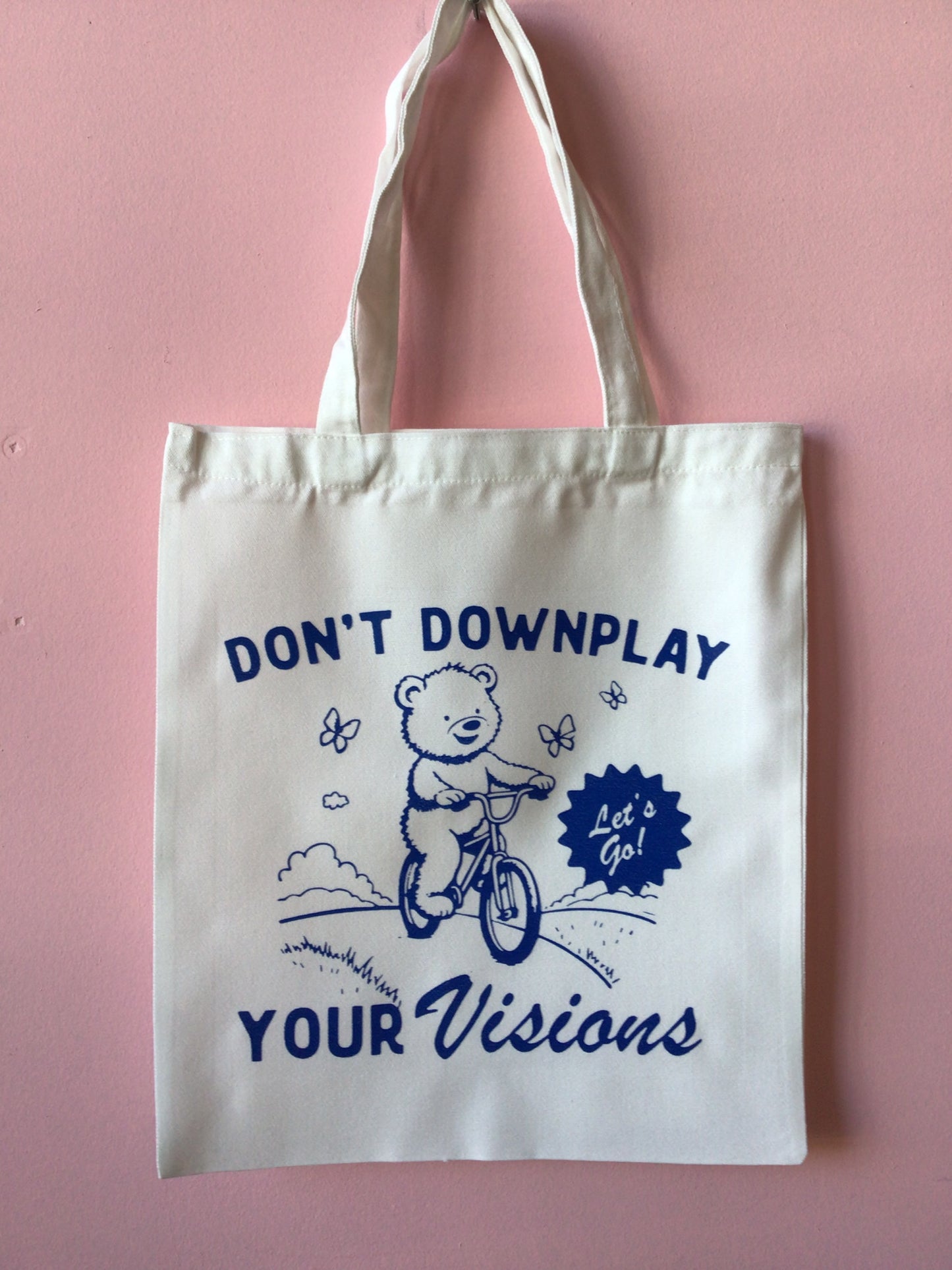 New Graphic Totes