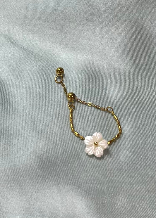 Adjustable Flower Titanium Ring