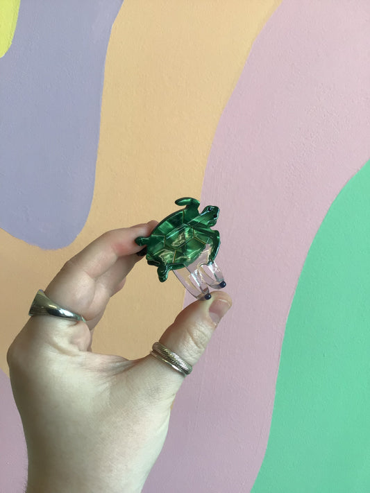 Tiny Turtle Hair Claw