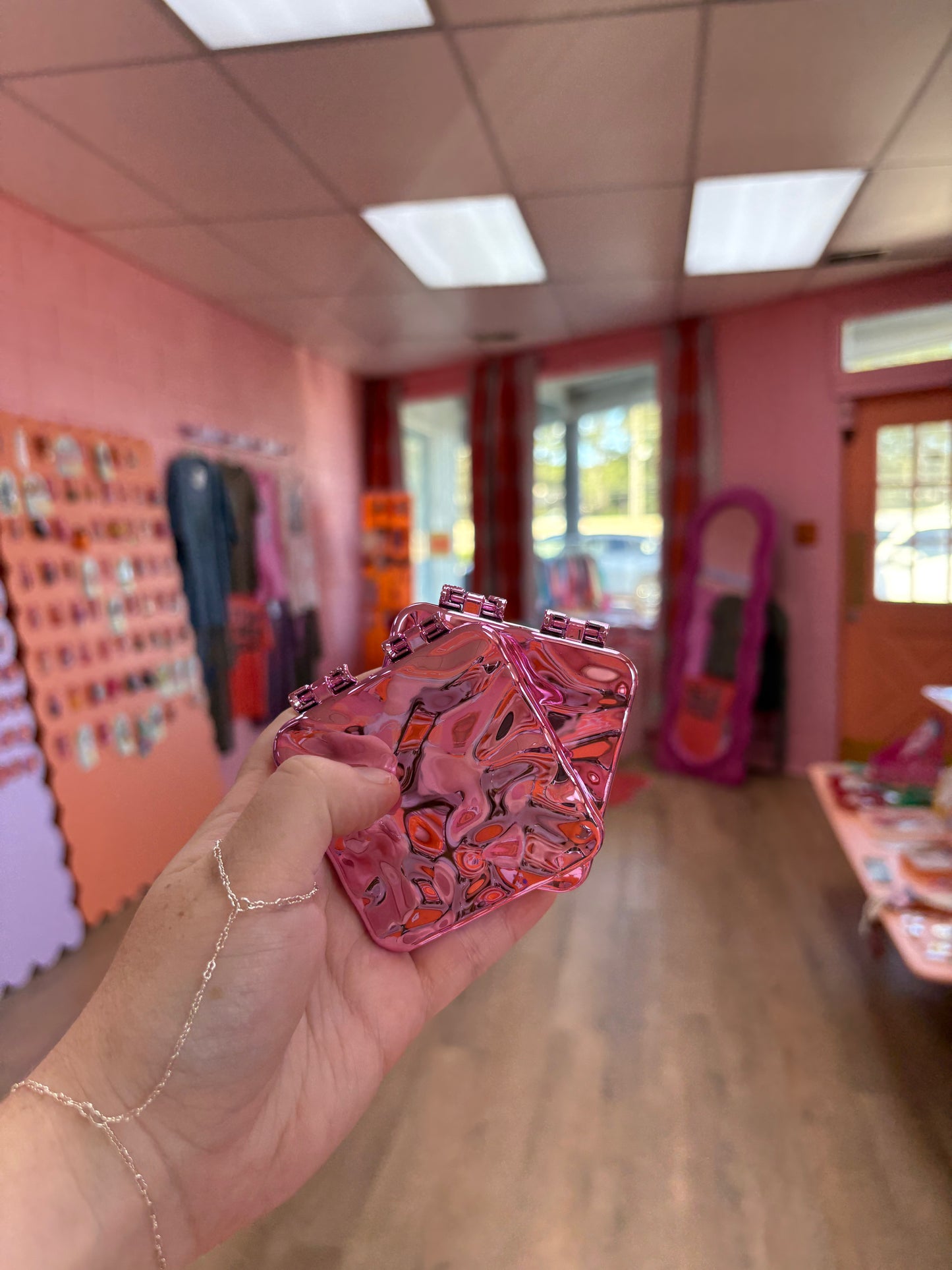 Wavy Travel Mirror