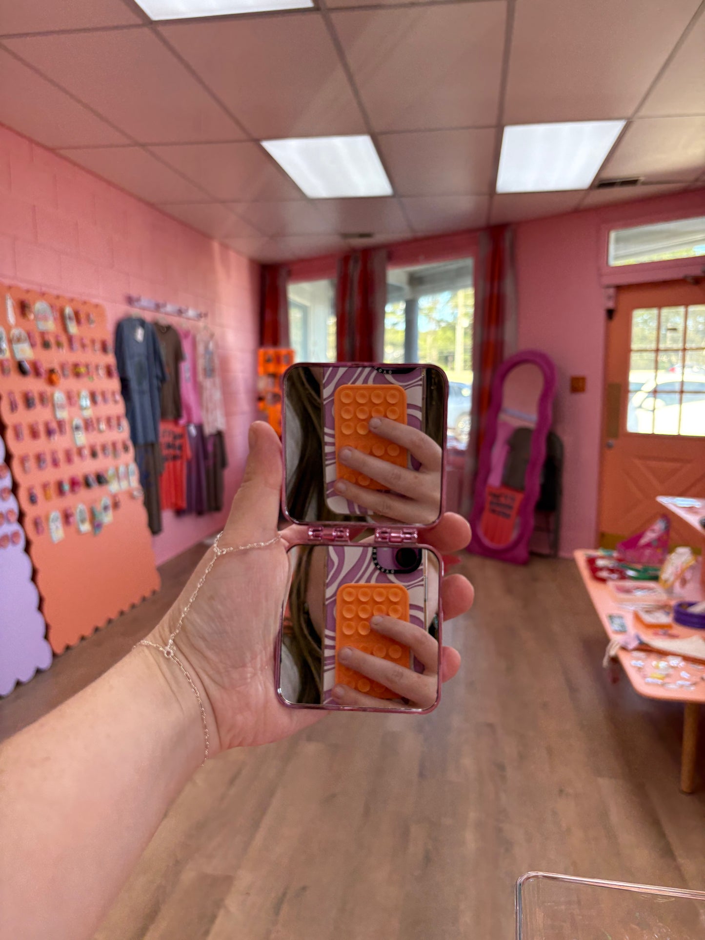 Wavy Travel Mirror