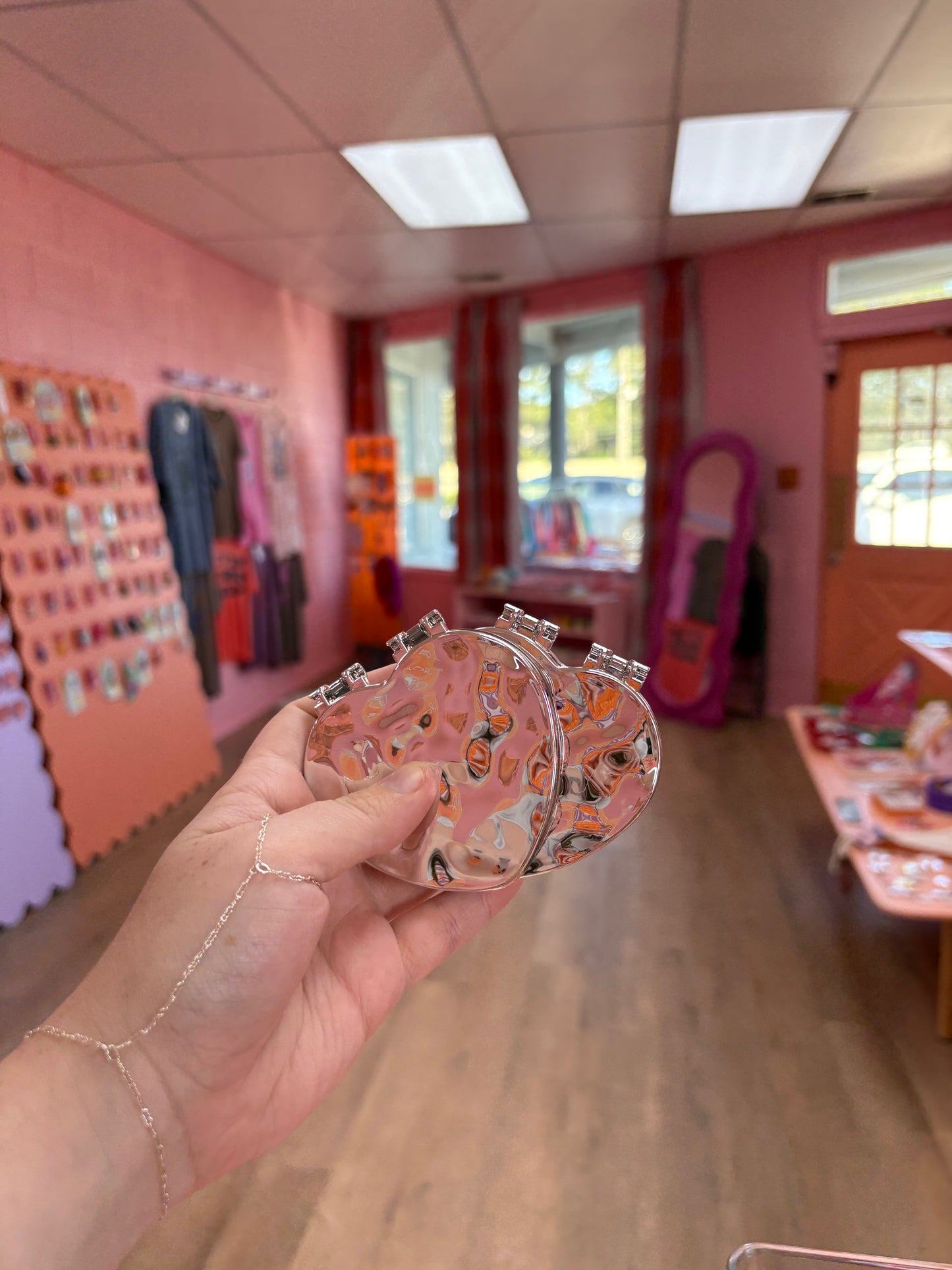 Wavy Travel Mirror