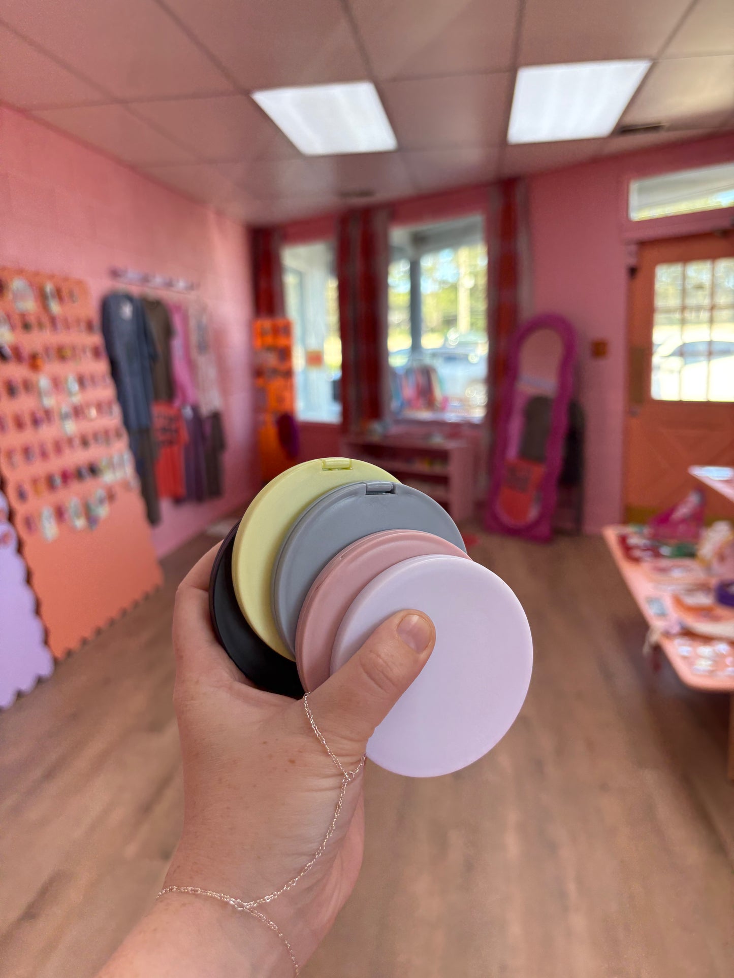 Matte Circle Travel Mirror
