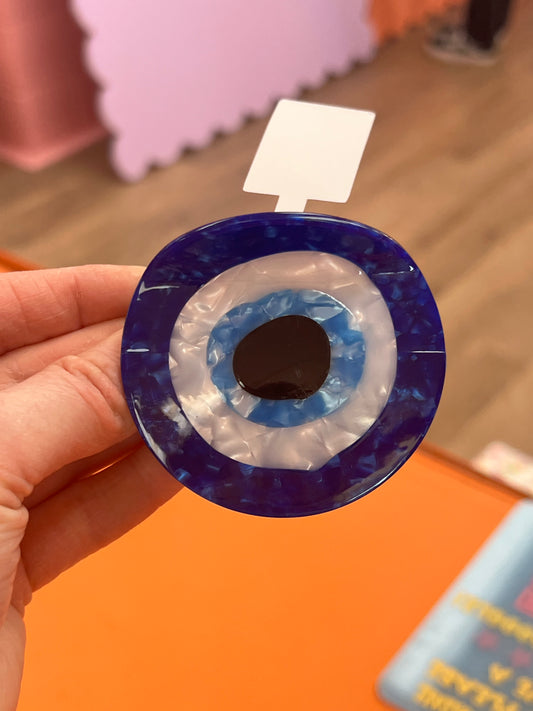 Eye Hair Claw