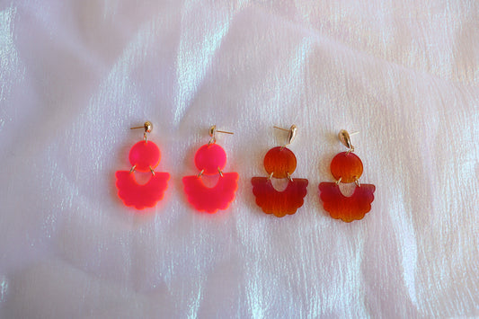 Cutie Scalloped Earrings