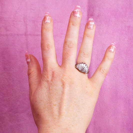 Mermaid Crown - Shell Titanium Ring