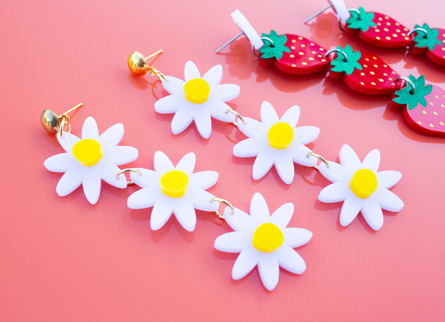 Daisy Dangle Earrings